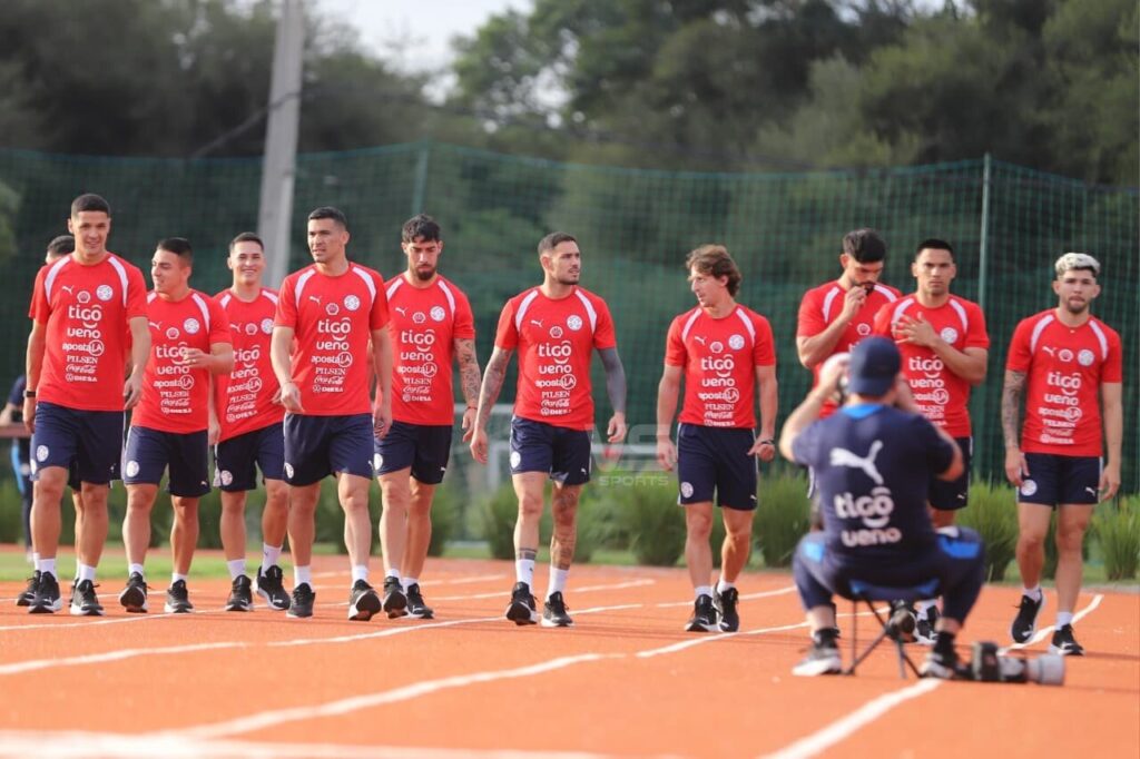 Inter de Porto Alegre busca juntar dos delanteros paraguayos