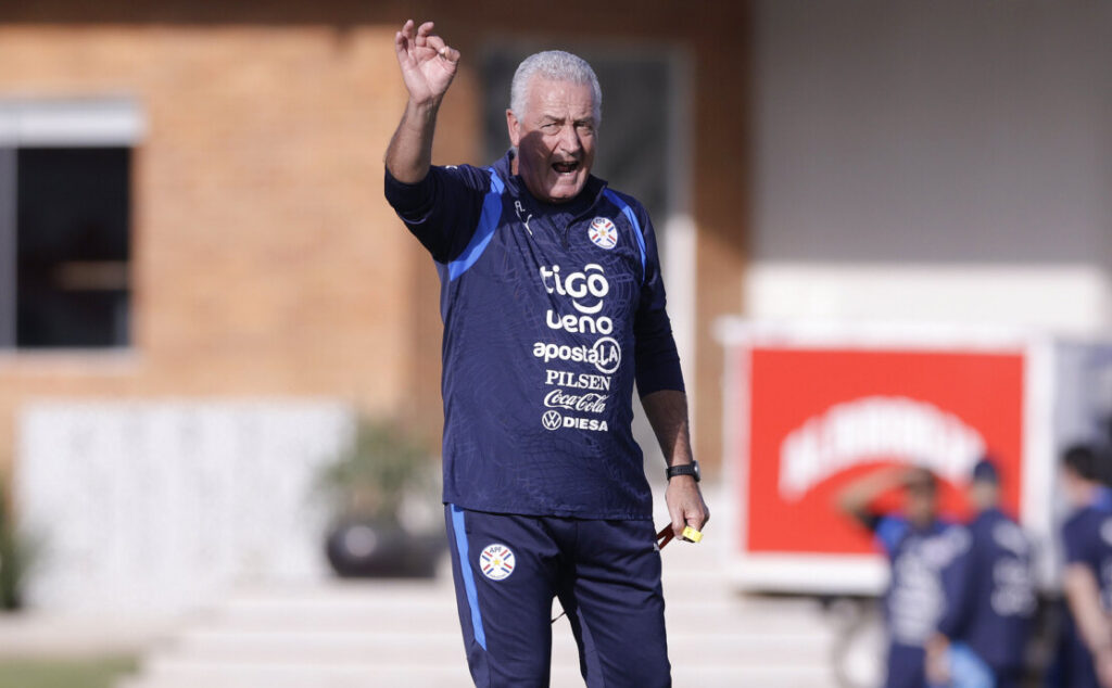 Olimpia responde a Gustavo Alfaro en medio de tensión