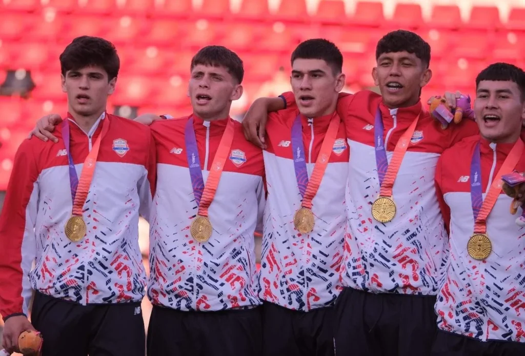 Paolorosso: "Pasamos de participar a competir" en categorías juveniles