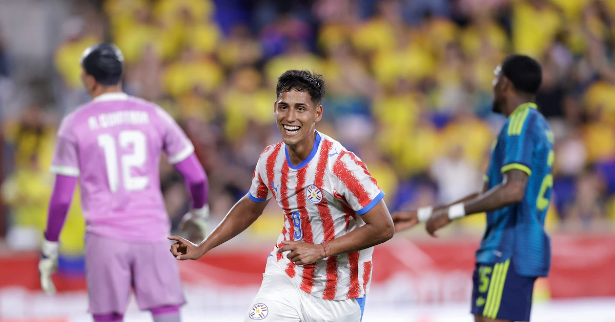 Prensa paraguaya celebra histórica victoria de la Albirroja ante Colombia