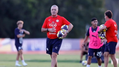 La Albirroja se Prepara con Firmeza: Alfaro Afina la Estrategia para las Eliminatorias