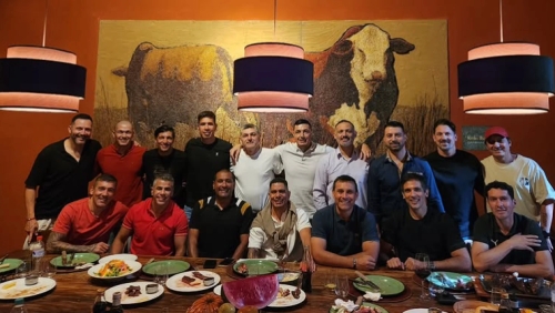 Emotiva Reunión de Leyendas: Los Héroes de Sudáfrica 2010 Reviven la Gloria Albirroja