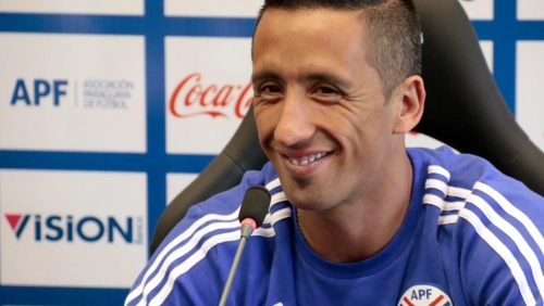 Lucas Barrios, La Pantera de la Albirroja, Cuelga los Botines y Abraza un Nuevo Desafío