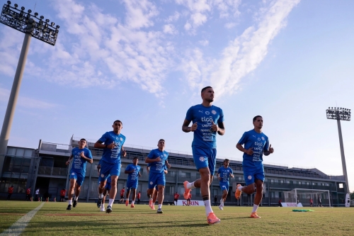 La Albirroja inicia su preparación en Osaka con miras al amistoso ante Japón